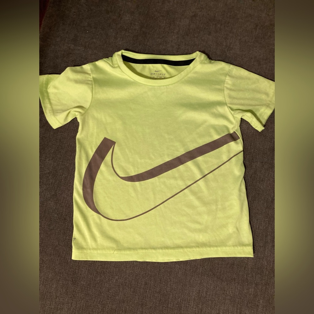 Nike Dri-fit T-shirt 4T